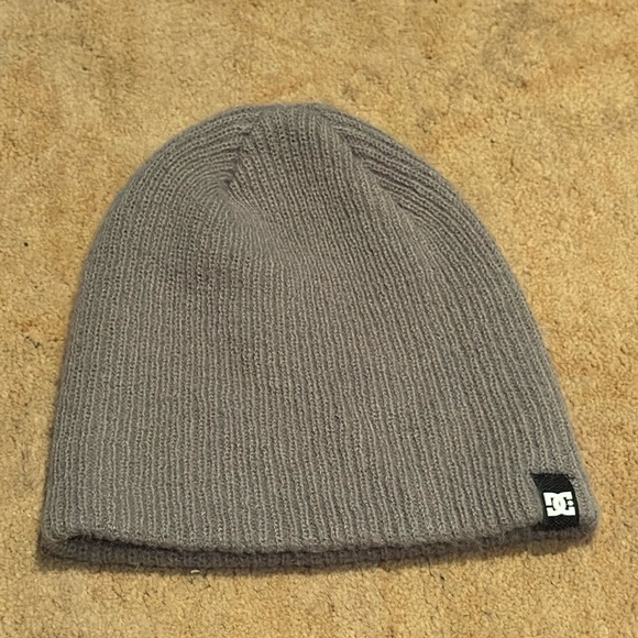 DC Beanie - Picture 1 of 1